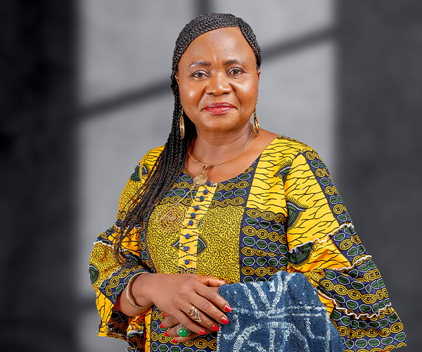 Portrait de Mme Dongmo